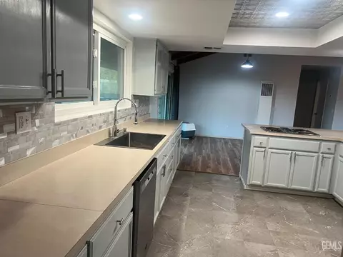 3613 Mccray Rd, Mountain Mesa, CA 93240 photo 9