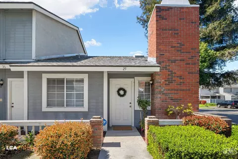 2600 Brookside Dr #25, Bakersfield, CA 93311