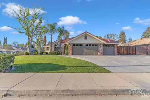 9202 Celeste Ct, Bakersfield, CA 93312