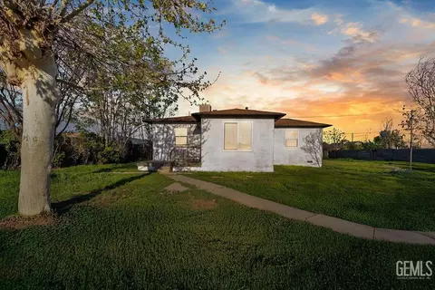 109 Kincaid St, Bakersfield, CA 93307