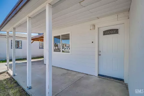 Exterior - 425 Milo Ave, Buttonwillow, CA 93206 photo 1 of 5