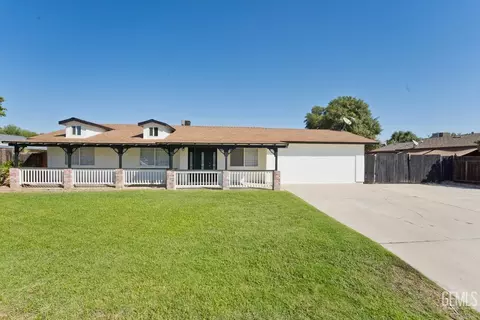 10600 Michele Ave, Bakersfield, CA 93312