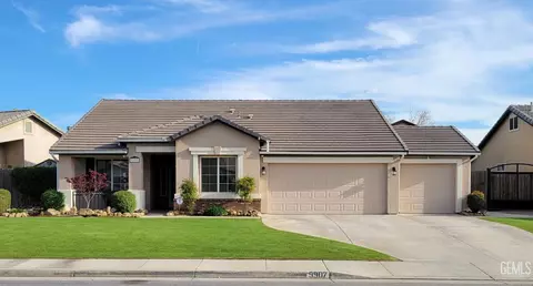 9907 Polo Saddle Dr, Bakersfield, CA 93312