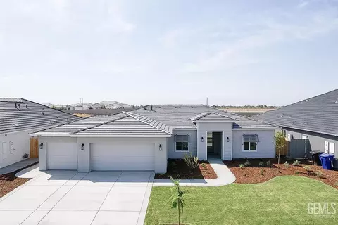 16627 Chloe Ct, Bakersfield, CA 93314