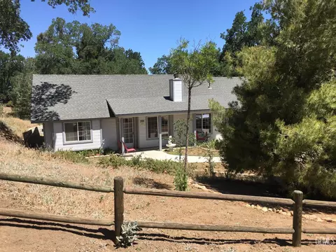 22131 Alps Ct, Tehachapi, CA 93561 photo 1