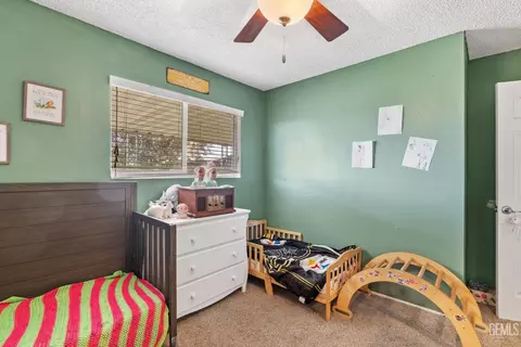 Bedroom - 2601 Eissler Ct, Bakersfield, CA 93306 photo 6 of 6