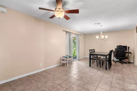 Dining - 2601 Eissler Ct, Bakersfield, CA 93306 photo 4 of 4