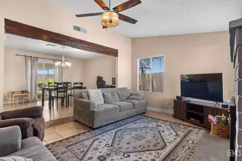 Living - 2601 Eissler Ct, Bakersfield, CA 93306 photo 1 of 3