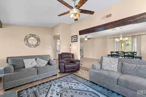 Living - 2601 Eissler Ct, Bakersfield, CA 93306 photo 3 of 3
