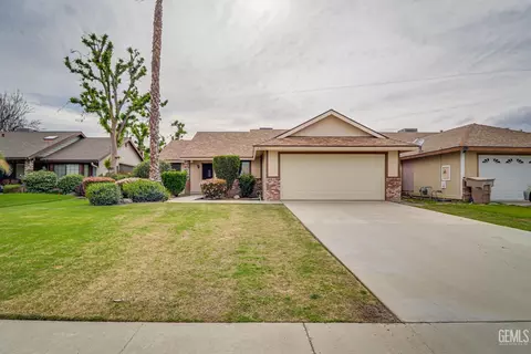 4505 Gorbett Ln, Bakersfield, CA 93311