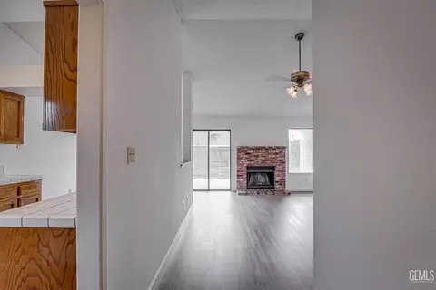 Entry Way - 4505 Gorbett Ln, Bakersfield, CA 93311 photo 1 of 1