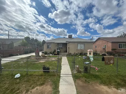 708 Hazel Ave, Bakersfield, CA 93307
