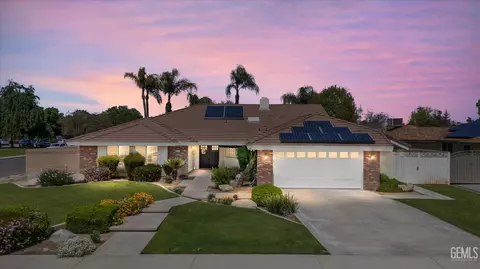 14112 Laverton Ave, Bakersfield, CA 93314