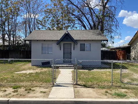 605 O St, Bakersfield, CA 93304