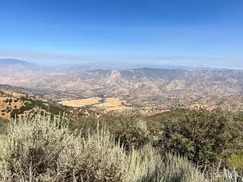 24241 El Rancho Dr, Tehachapi, CA 93561 photo 4