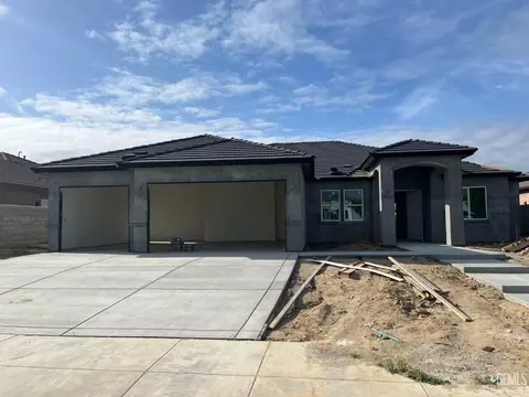 8717 Roverton Ct, Bakersfield, CA 93314