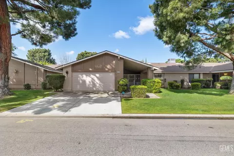 1700 Ashe Rd #23, Bakersfield, CA 93309