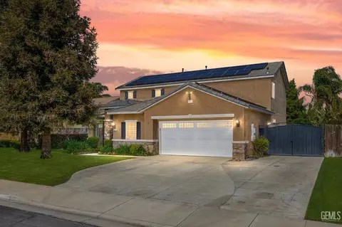 7200 Ellington Dr, Bakersfield, CA 93312