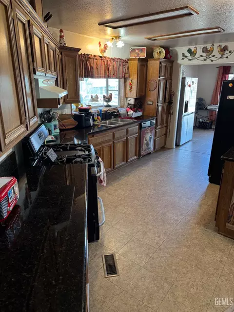 5151 Judd St, Bakersfield, CA 93314 photo 11