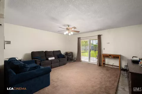 10708 Waco Ave, Lamont, CA 93241 photo 11