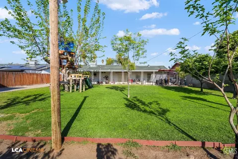 10708 Waco Ave, Lamont, CA 93241 photo 20