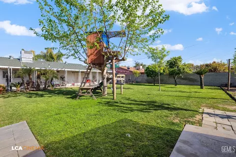 10708 Waco Ave, Lamont, CA 93241 photo 21