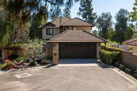 2323 Easthills Dr #60, Bakersfield, CA 93306 photo 1