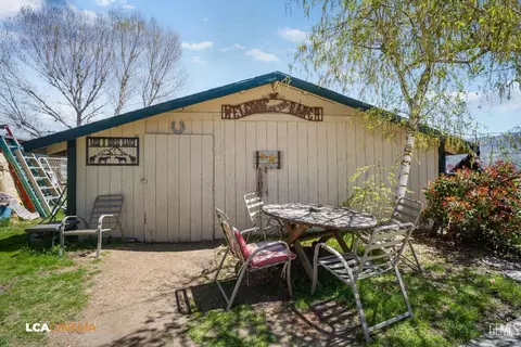 Exterior - 24100 Rand Ct, Tehachapi, CA 93561 photo 23 of 27