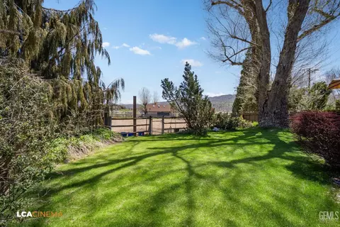 Exterior - 24100 Rand Ct, Tehachapi, CA 93561 photo 16 of 27