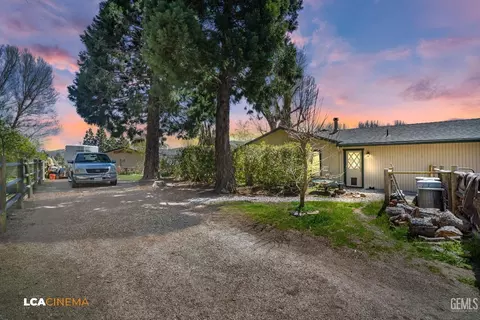 Exterior - 24100 Rand Ct, Tehachapi, CA 93561 photo 24 of 27
