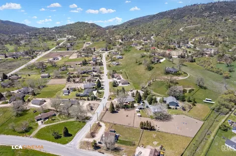 View/Area - 24100 Rand Ct, Tehachapi, CA 93561 photo 8 of 11