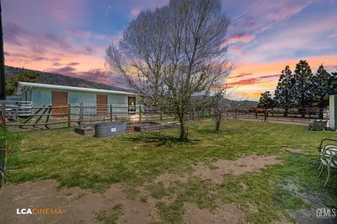 Exterior - 24100 Rand Ct, Tehachapi, CA 93561 photo 19 of 27