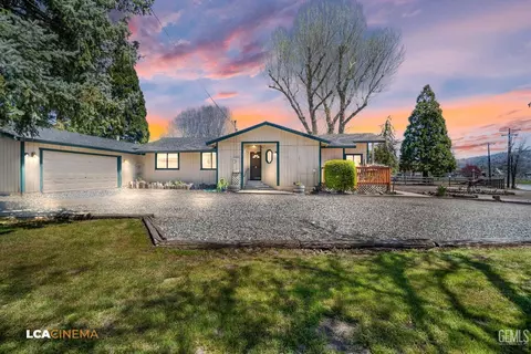 Exterior - 24100 Rand Ct, Tehachapi, CA 93561 photo 4 of 27