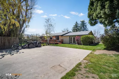 Exterior - 24100 Rand Ct, Tehachapi, CA 93561 photo 14 of 27