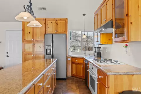 21319 Stage Dr, Tehachapi, CA 93561 photo 9