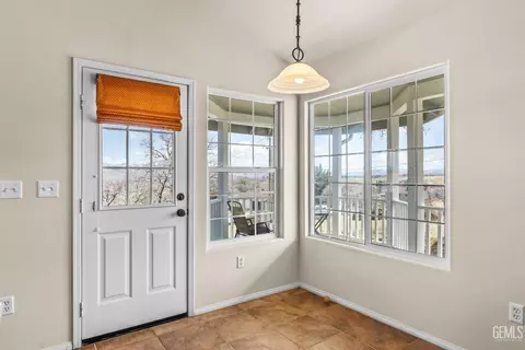 21319 Stage Dr, Tehachapi, CA 93561 photo 19