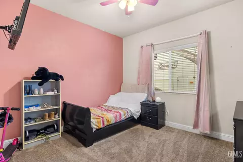 Bedroom - 3813 Timber Shade Way, Shafter, CA 93263 photo 5 of 6