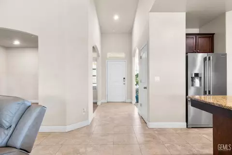 Entry Way - 3813 Timber Shade Way, Shafter, CA 93263 photo 1 of 12
