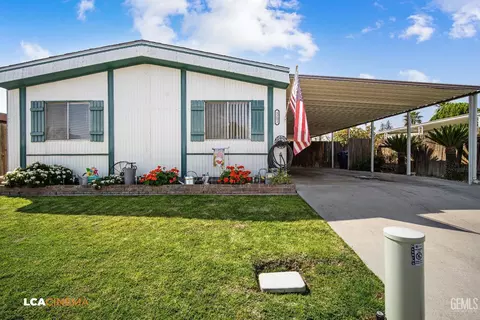 5201 Silver Springs Ln, Bakersfield, CA 93313
