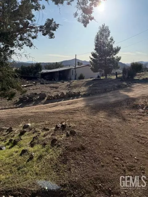 10908 Bloemfontein Ct, Tehachapi, CA 93561 photo 1