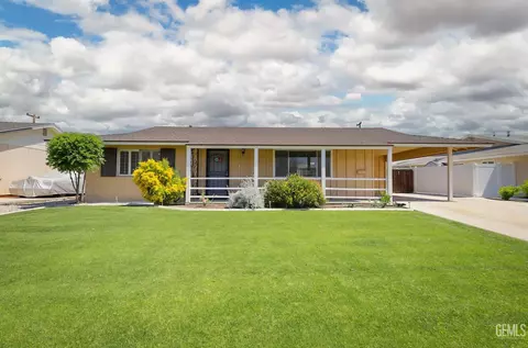 408 Pebble Beach Dr, Bakersfield, CA 93309