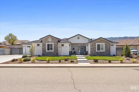 Exterior - 506 Rosehaven Ln, Tehachapi, CA 93561 photo 3 of 8