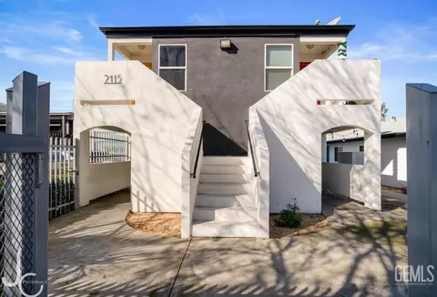 2115 G St, Bakersfield, CA 93301 photo 2