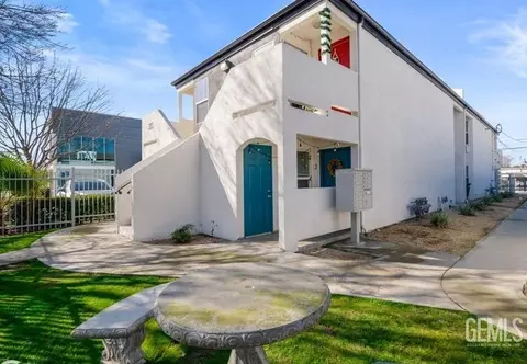 2115 G St, Bakersfield, CA 93301 photo 3