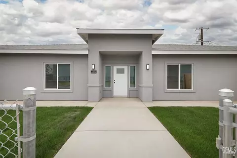 1241 Delaware St, Bakersfield, CA 93307