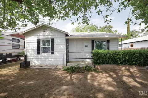 713 Polk St, Taft, CA 93268