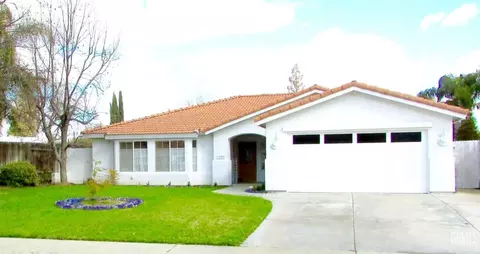 5422 Rockwell Dr, Bakersfield, CA 93308