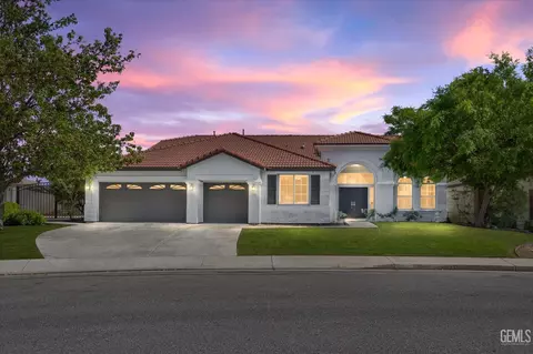12105 Arbor Park Pl, Bakersfield, CA 93311