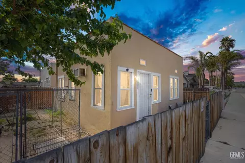 911 P St, Bakersfield, CA 93304