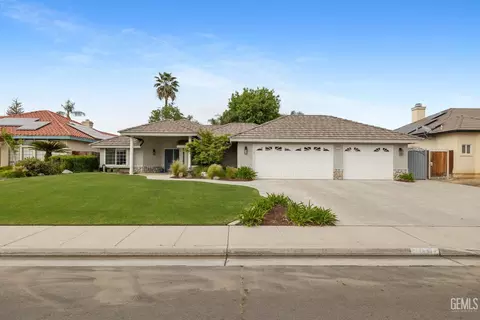 15918 Sammie Ave, Bakersfield, CA 93314